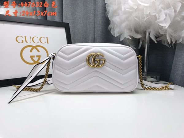 激安グッチバッグコピー正面デザイン